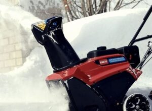 10 лучших аккумуляторных снегоуборщиков: рейтинг 2023 года по цене и качеству